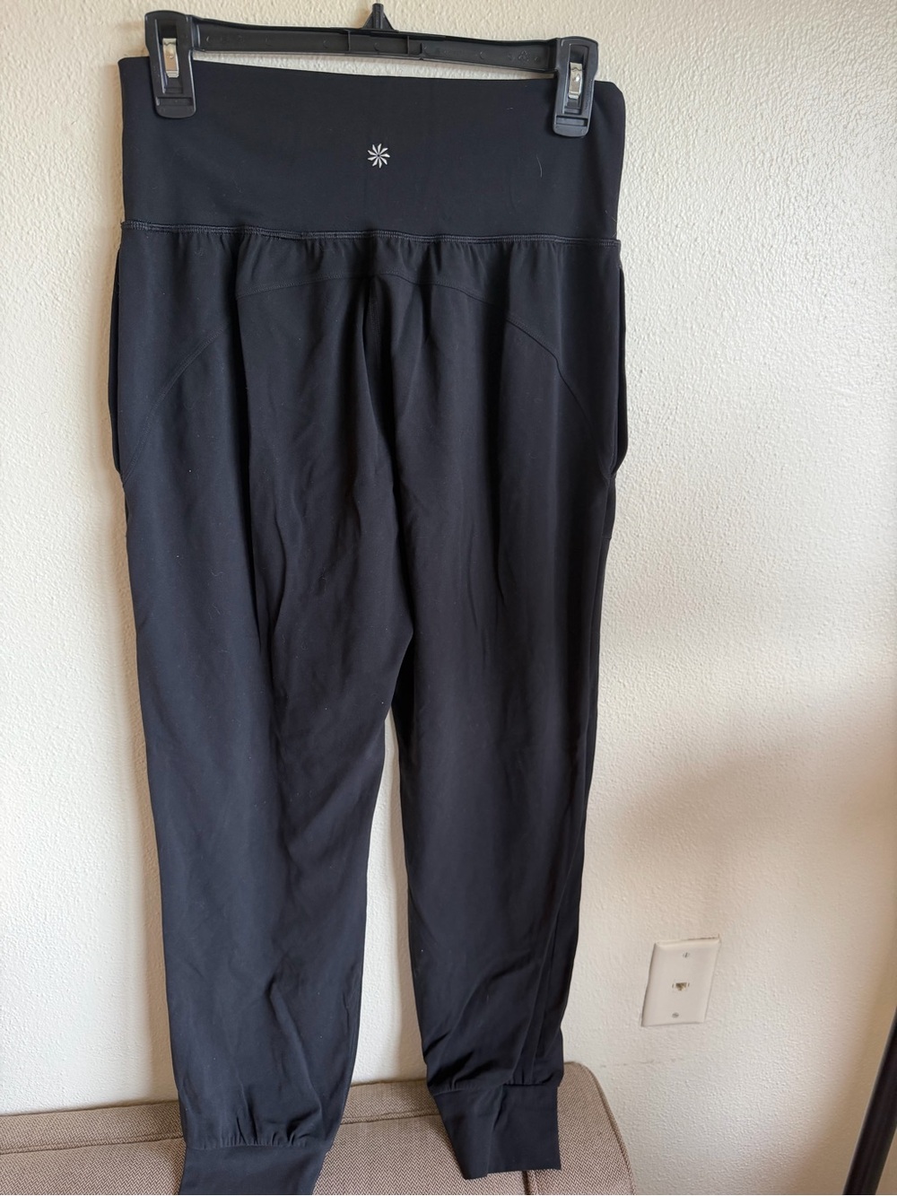 Athleta Black Salutation Jogger - New!!